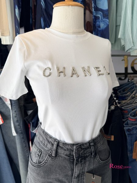 ابيض